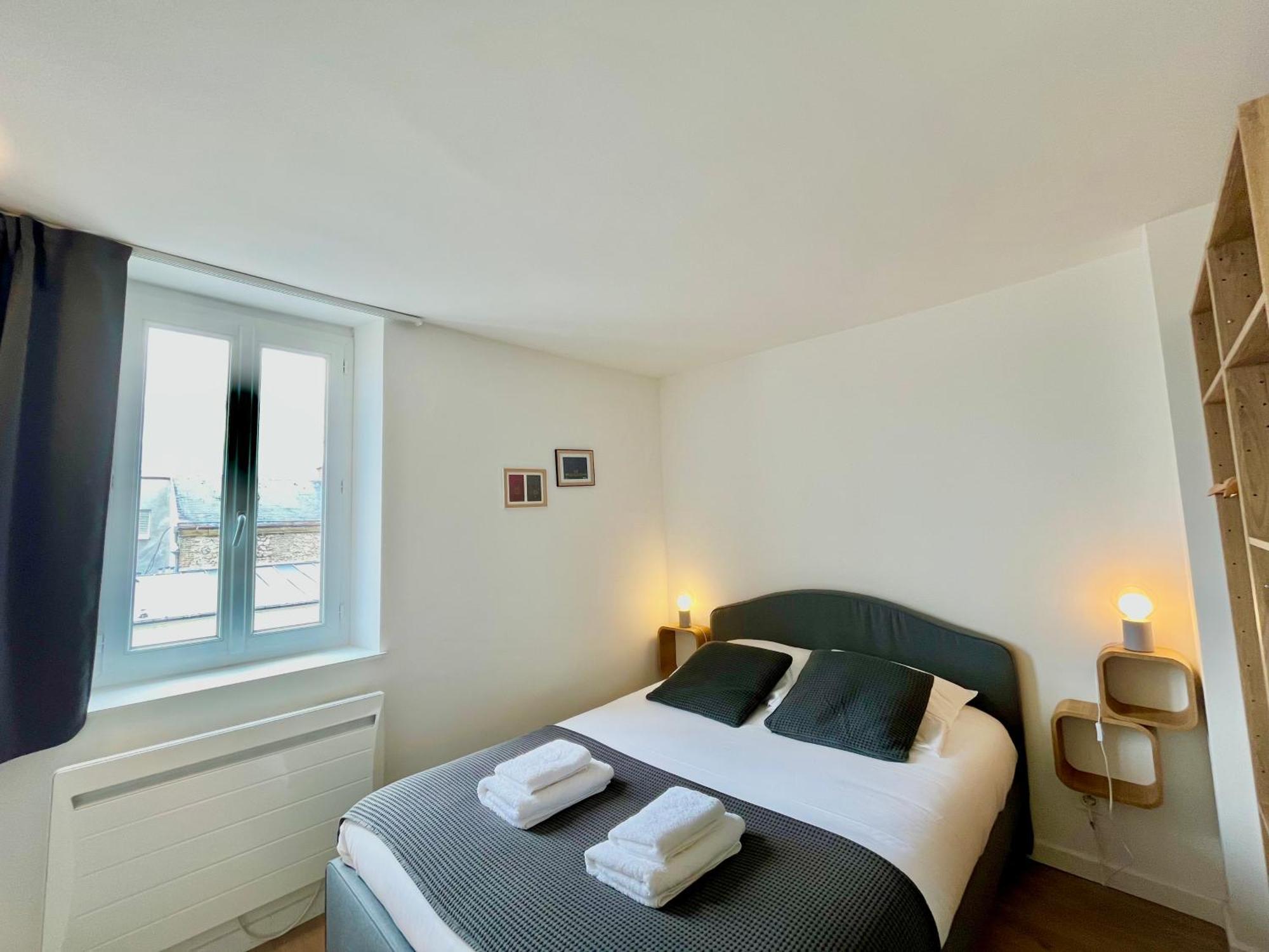 Suite Clovis 7 Reims Bagian luar foto